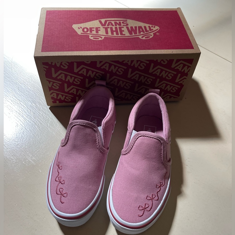 Girls Vans Asher Pink Bow Slip-On Shoes